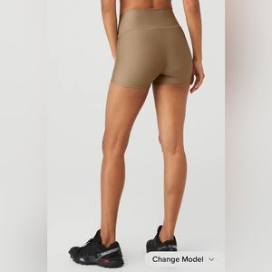 Alo 3” high-waist airlift short